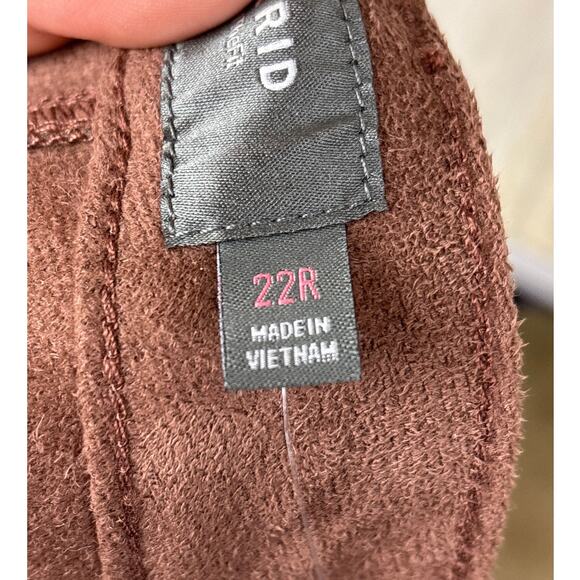 Torrid Women’s 22R Brown Perfect Skinny Faux Leather Mid Rise Pants NEW - Picture 8 of 8